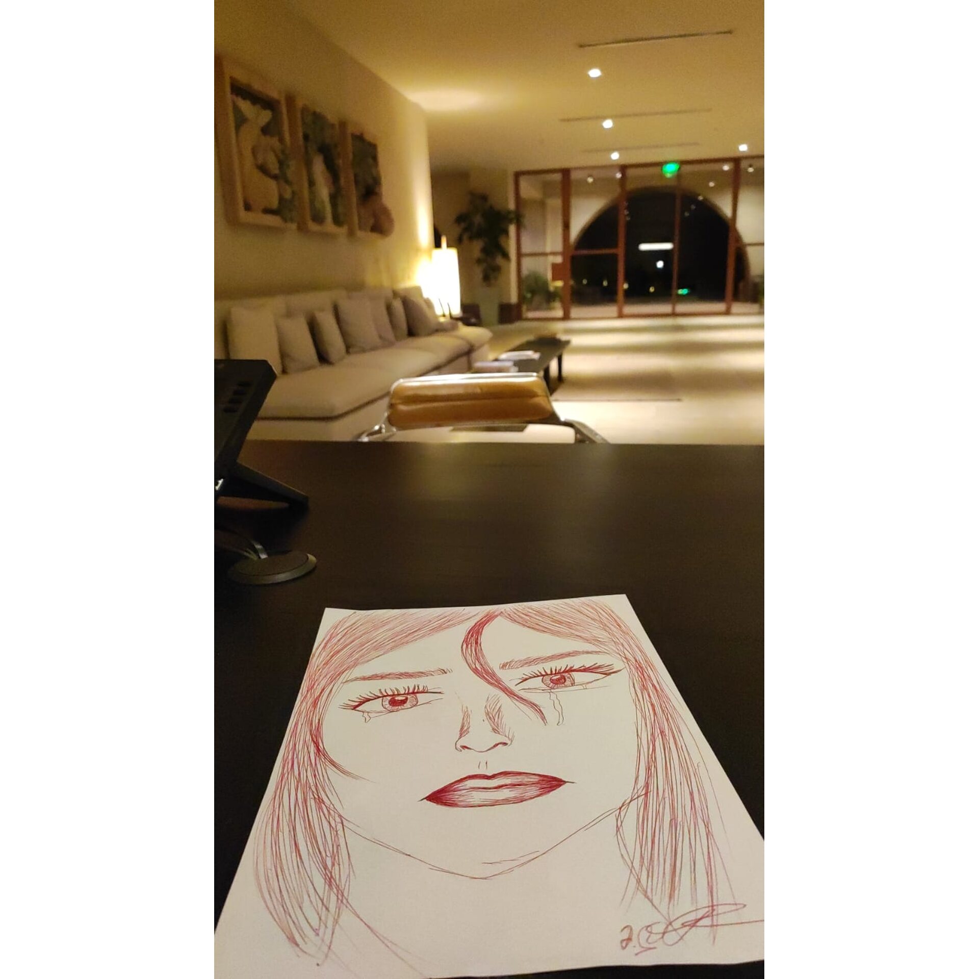 პოსტის ფოტო